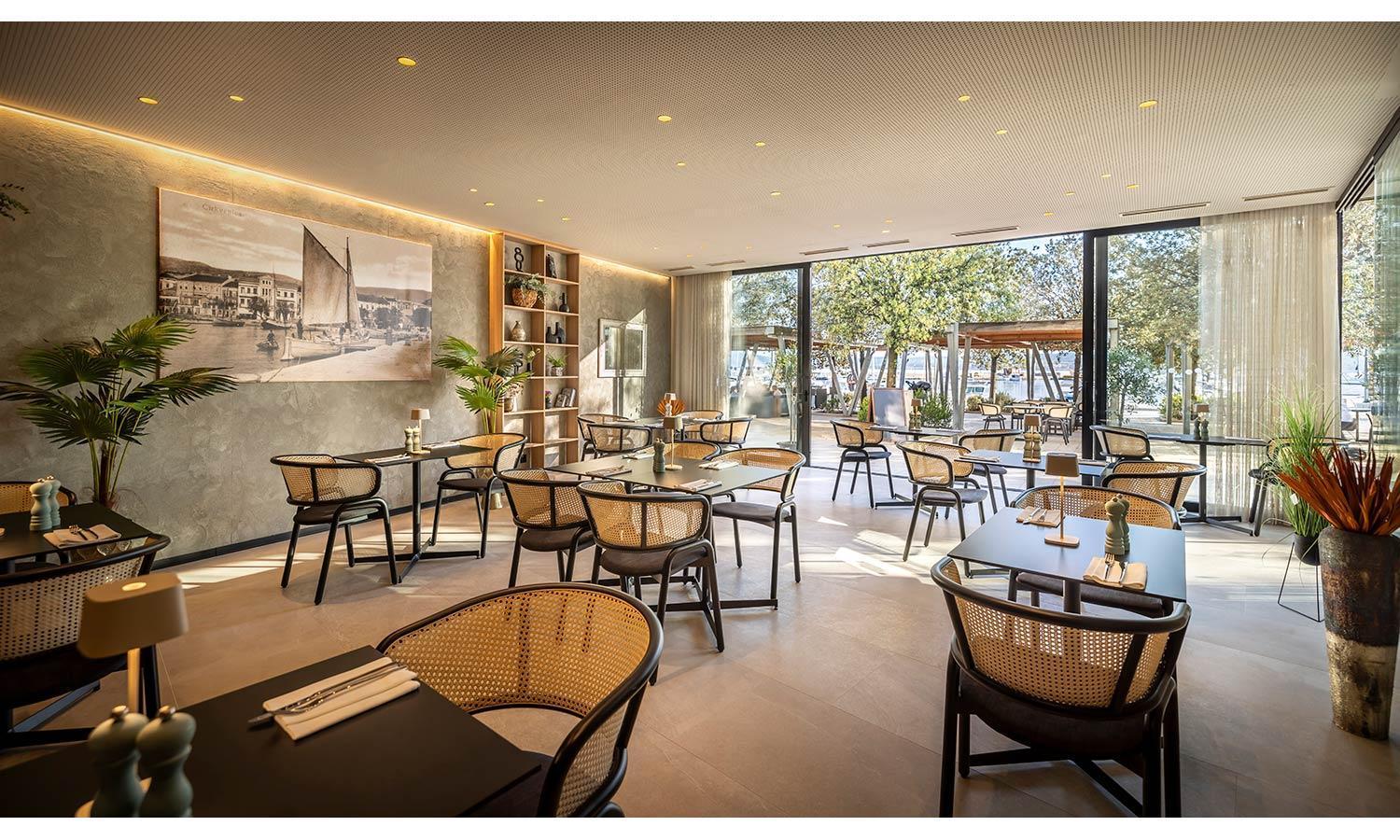 Aminess Younique Narrivi Hotel Цриквеница Экстерьер фото